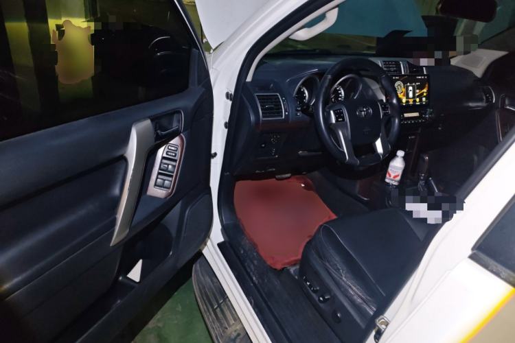 Used Toyota Prado 2014 4.0L Automatic TX-L NAVI Driver Seat