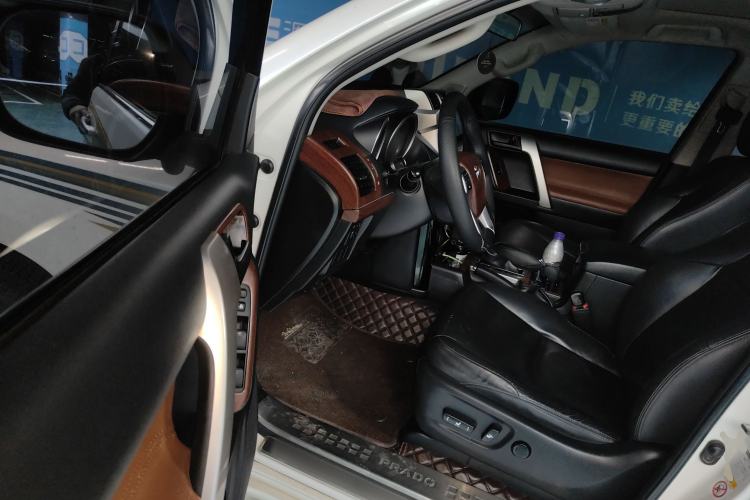 Used Toyota Prado 2014 2.7L Automatic Standard Edition Driver Seat