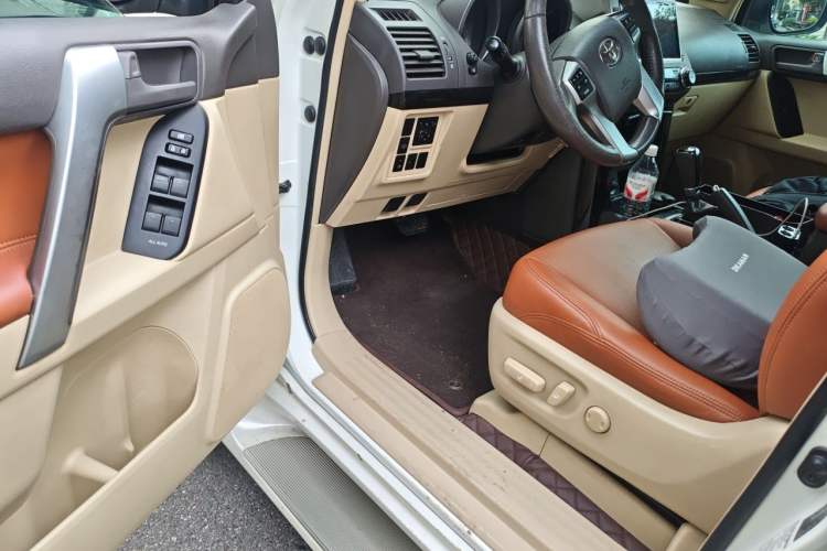 Used Toyota Prado  Driver Seat