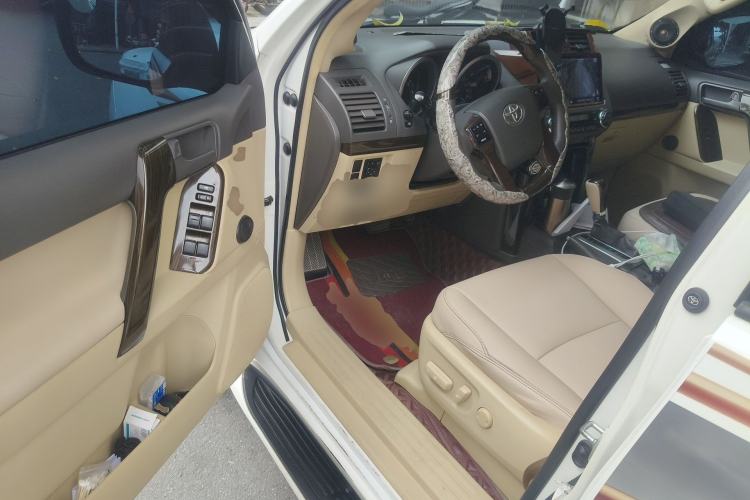 Used Toyota Prado 2014 2.7L Automatic Luxury Edition Driver Seat