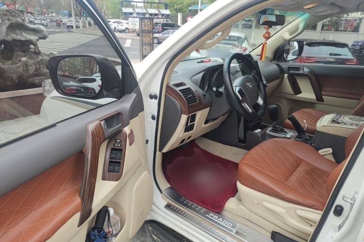 Used Toyota Prado 2014 4.0L Low-Power Version Middle East Edition Driver Seat