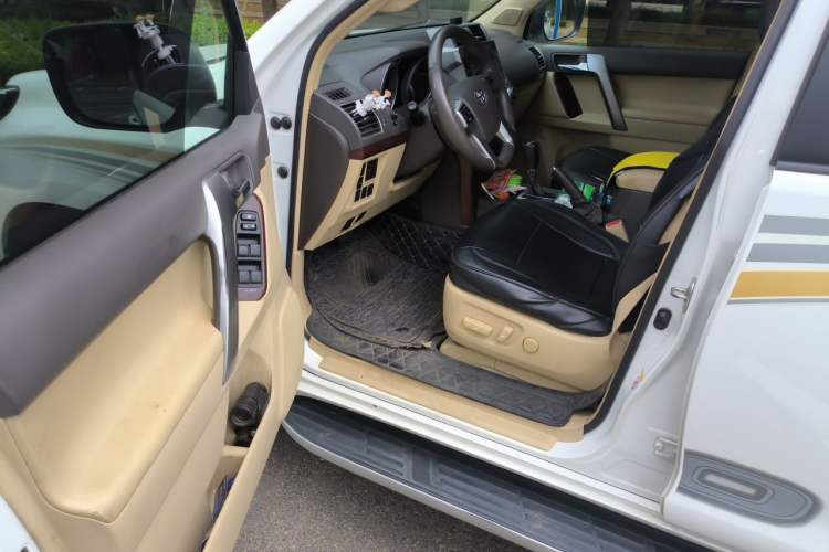 Used Toyota Prado 2014 4.0L Automatic TX-L NAVI Driver Seat