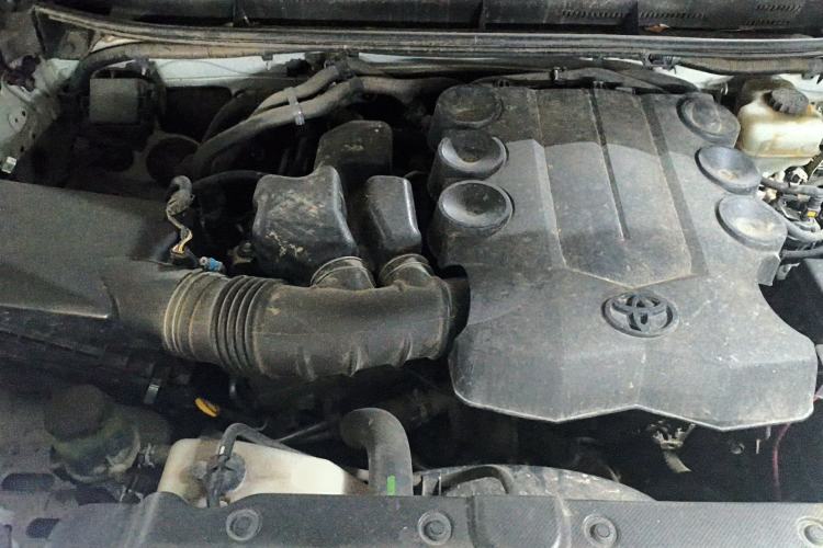 Used Toyota Prado 2014 4.0L Automatic VX NAVI Engine Bay