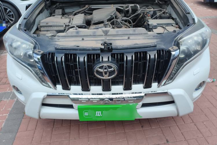 Used Toyota Prado  Engine Bay