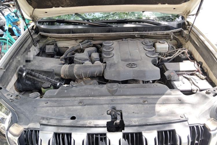 Used Toyota Prado 2014 4.0L Automatic VX NAVI Engine Bay