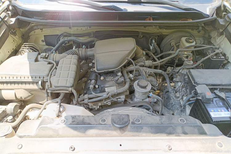 Used Toyota Prado 2014 2.7L Middle East Version Parallel Import Engine Bay
