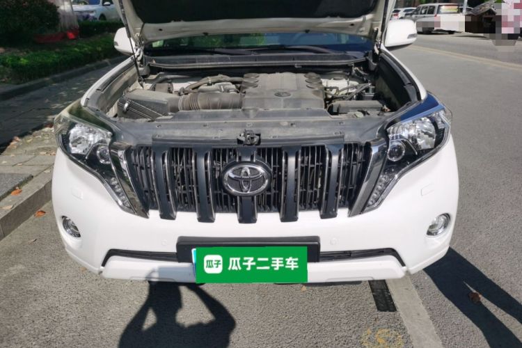 Used Toyota Prado 2014 4.0L Automatic TX-L NAVI Engine Bay