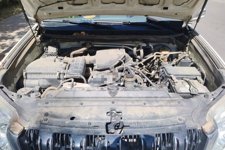 Used Toyota Prado  Engine Bay