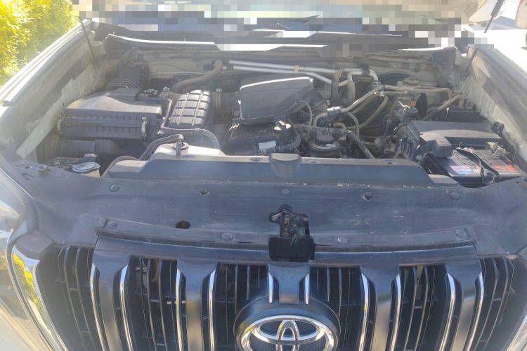 Used Toyota Prado  Engine Bay