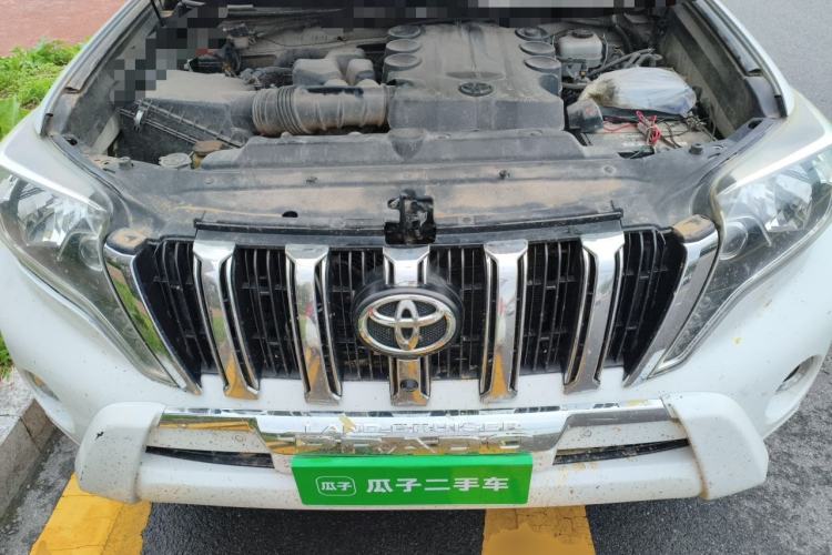 Used Toyota Prado 2014 4.0L Automatic TX-L Engine Bay