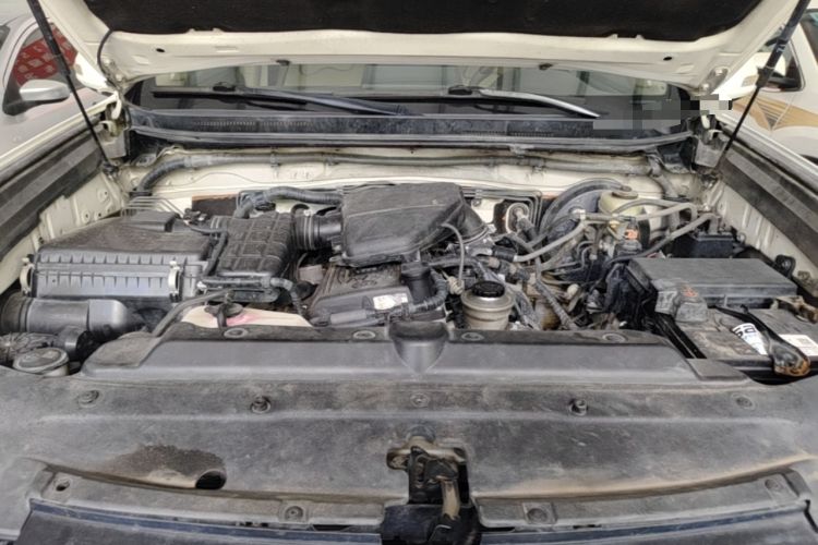 Used Toyota Prado 2014 2.7L Automatic Standard Edition Engine Bay