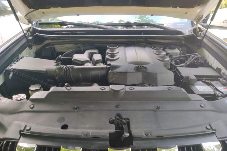 Used Toyota Prado 2014 4.0L Automatic TX-L NAVI Engine Bay