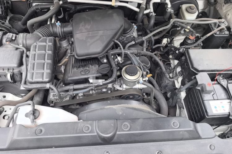 Used Toyota Prado  Engine Bay