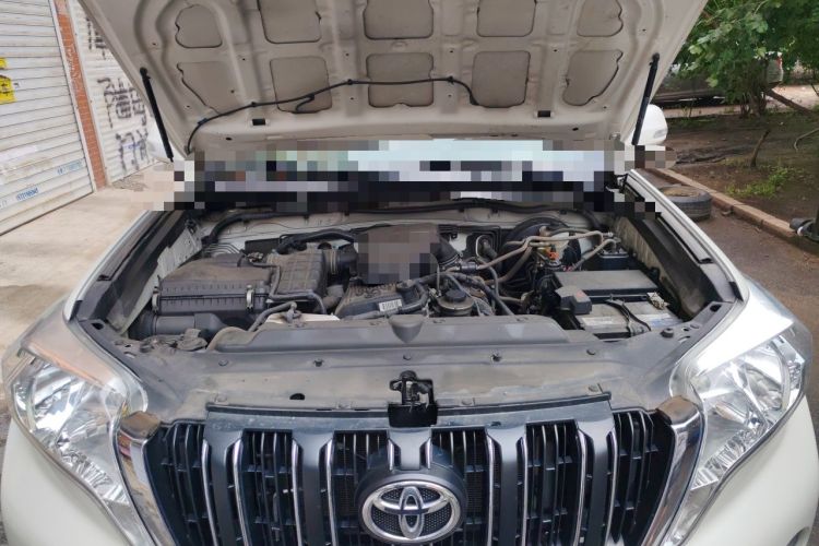 Used Toyota Prado  Engine Bay