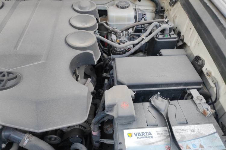 Used Toyota Prado 2014 4.0L Automatic TX-L Engine Bay Left