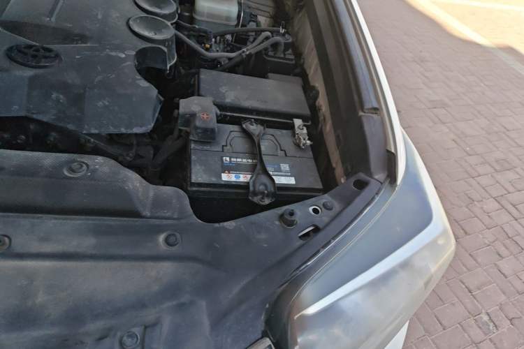 Used Toyota Prado 2014 4.0L Automatic TX-L Engine Bay Left