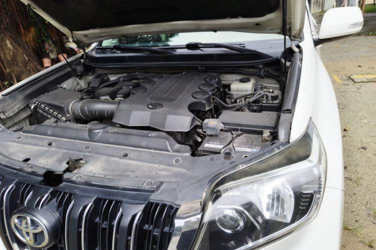 Used Toyota Prado 2014 4.0L Automatic TX-L NAVI Engine Bay Left