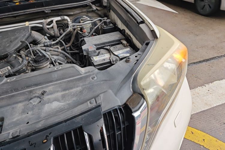 Used Toyota Prado 2014 2.7L Automatic Luxury Edition Engine Bay Left