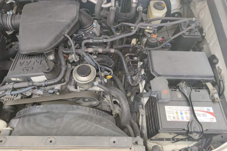 Used Toyota Prado 2014 2.7L Automatic Luxury Edition Engine Bay Left