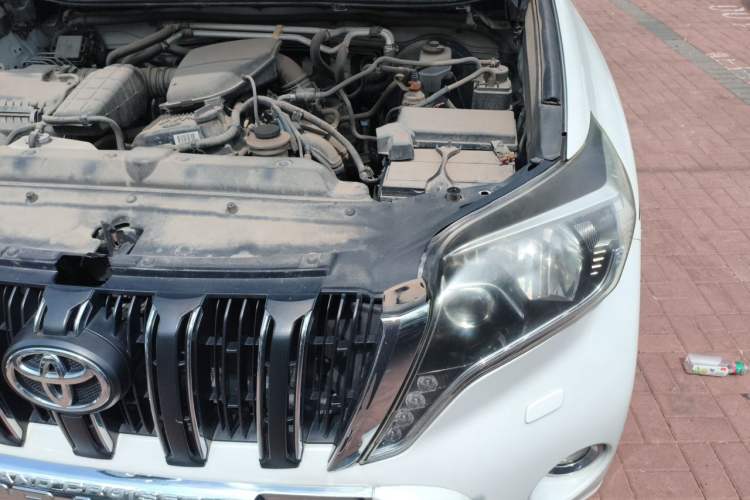 Used Toyota Prado  Engine Bay Left