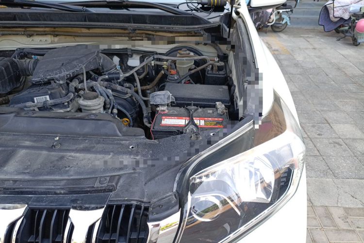 Used Toyota Prado 2014 2.7L Automatic Standard Edition Engine Bay Left