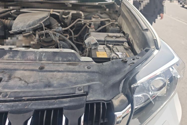 Used Toyota Prado  Engine Bay Left