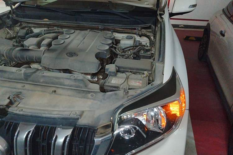 Used Toyota Prado 2014 4.0L Automatic VX NAVI Engine Bay Left