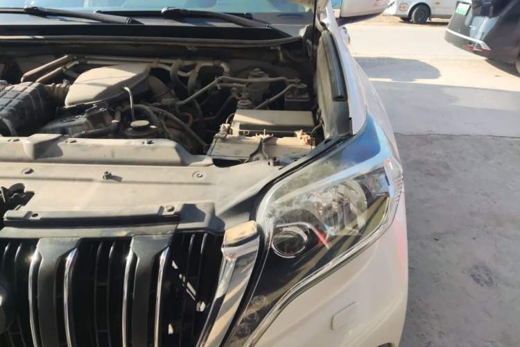 Used Toyota Prado  Engine Bay Left