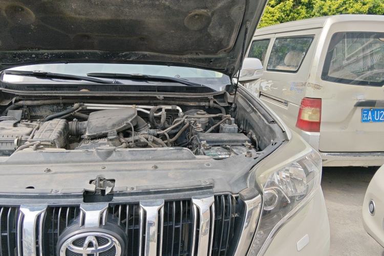 Used Toyota Prado  Engine Bay Left
