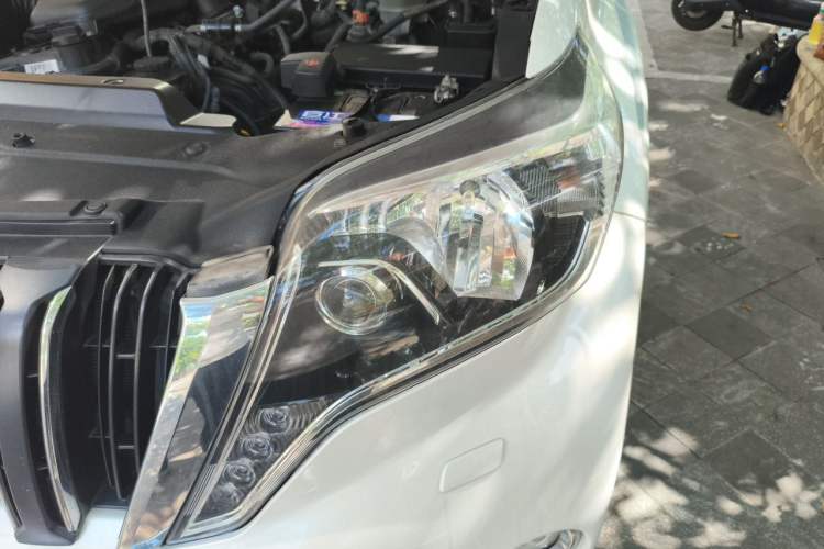 Used Toyota Prado  Engine Bay Left