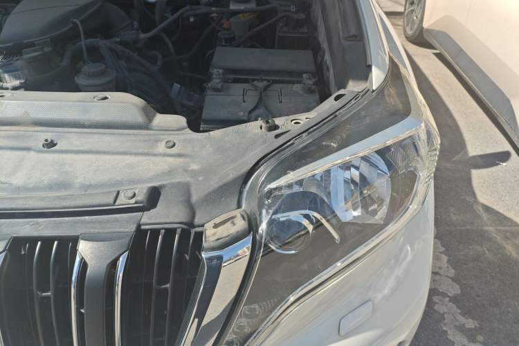 Used Toyota Prado  Engine Bay Left