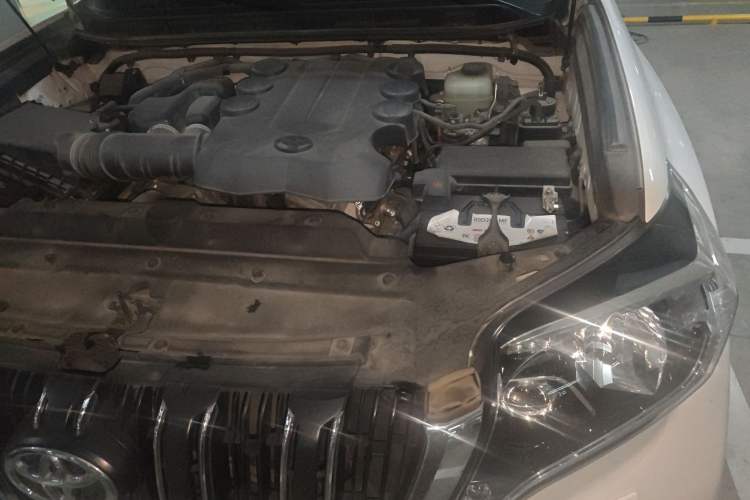 Used Toyota Prado 2014 4.0L Automatic TX-L NAVI Engine Bay Left