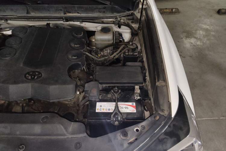 Used Toyota Prado 2014 4.0L Automatic VX NAVI Engine Bay Left