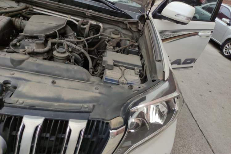 Used Toyota Prado  Engine Bay Left