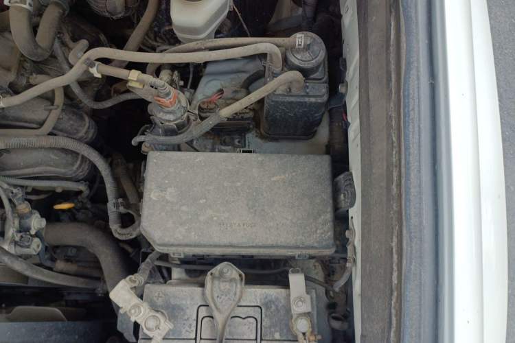 Used Toyota Prado 2014 2.7L Automatic Luxury Edition Engine Bay Left