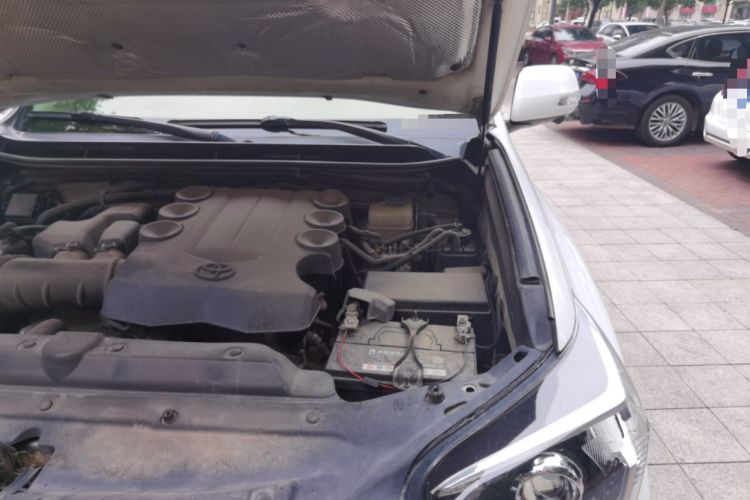Used Toyota Prado 2014 4.0L Automatic TX-L NAVI Engine Bay Left