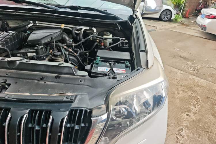 Used Toyota Prado  Engine Bay Left