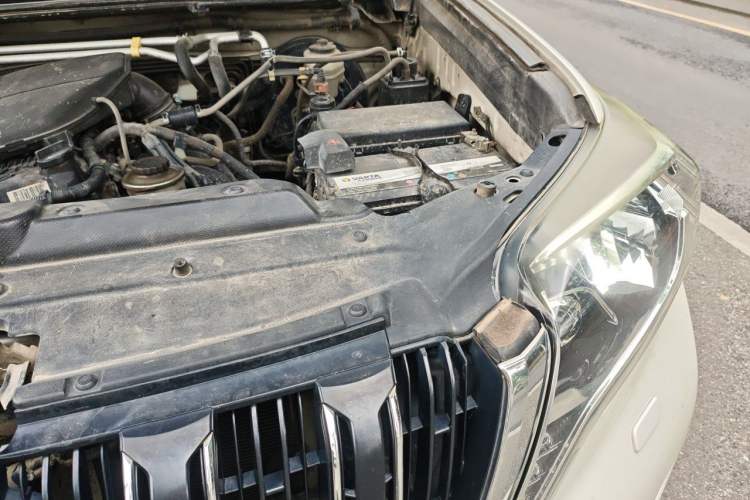 Used Toyota Prado  Engine Bay Left
