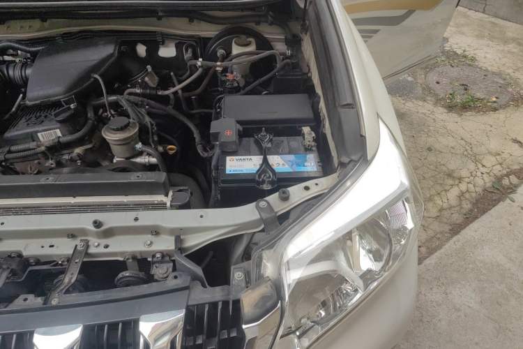 Used Toyota Prado 2014 2.7L Automatic Standard Edition Engine Bay Left