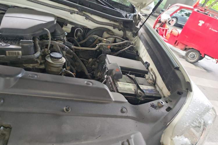 Used Toyota Prado 2014 2.7L Manual Transmission Engine Bay Left