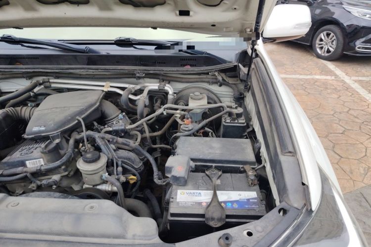 Used Toyota Prado  Engine Bay Left