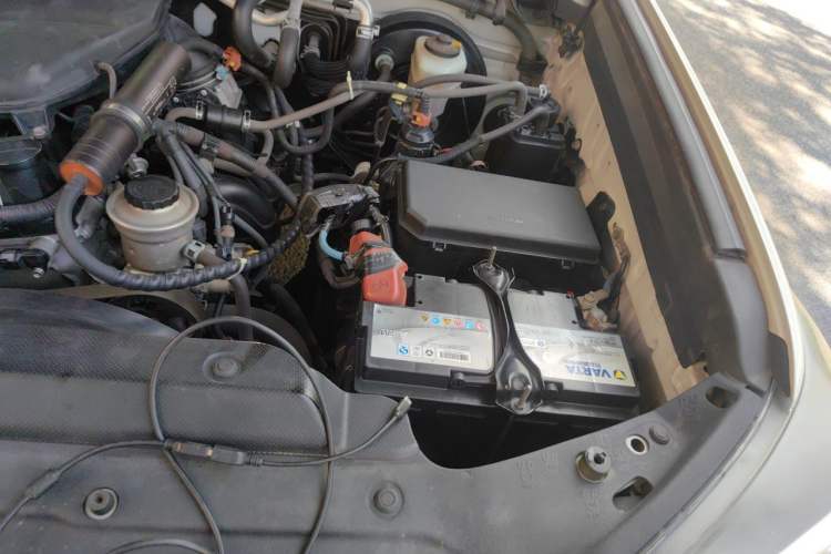 Used Toyota Prado 2014 2700 TX 7-Seater Middle East Version Engine Bay Left
