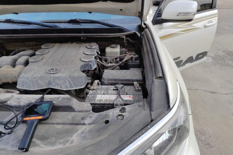 Used Toyota Prado 2014 4.0L Automatic TX-L Engine Bay Left