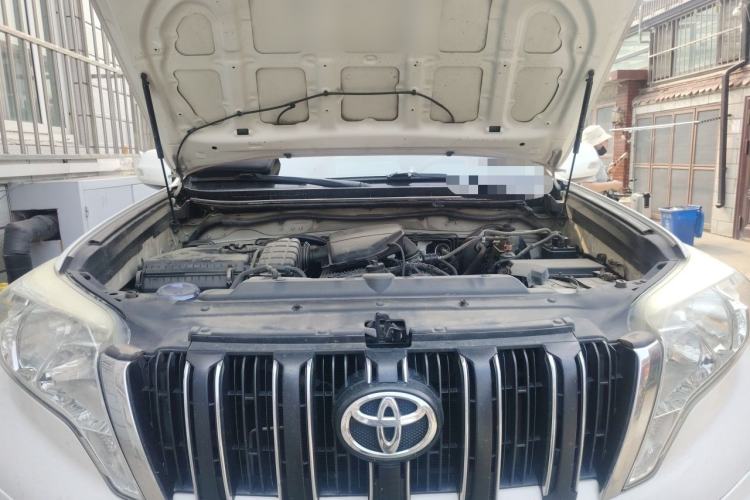 Used Toyota Prado 2014 2.7L Automatic Standard Edition Engine Bay