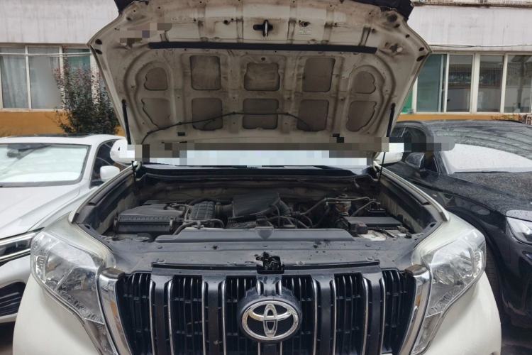 Used Toyota Prado 2014 2.7L Automatic Standard Edition Engine Bay