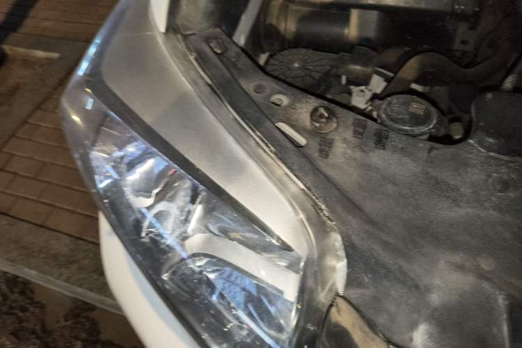 Used Toyota Prado 2014 2.7L Automatic Standard Edition Engine Bay Right