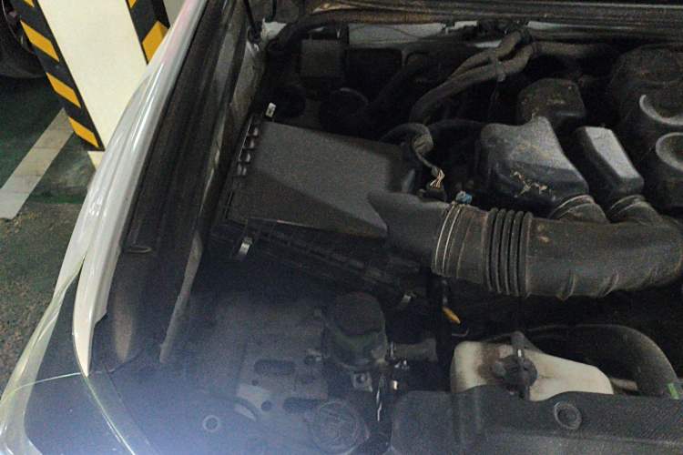 Used Toyota Prado 2014 4.0L Automatic VX NAVI Engine Bay Right