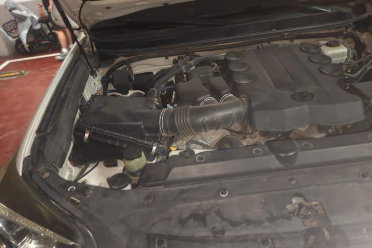 Used Toyota Prado 2014 4.0L Automatic VX NAVI Engine Bay Right