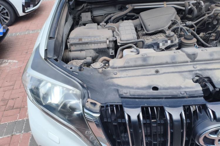 Used Toyota Prado  Engine Bay Right