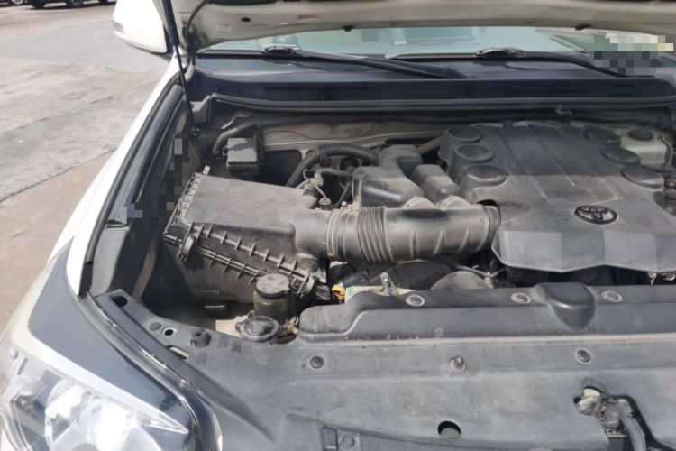 Used Toyota Prado 2014 4.0L Automatic TX-L Engine Bay Right
